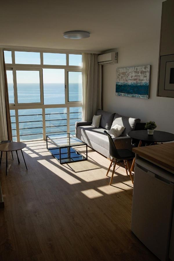 Beachfront Apartment มาลากา ภายนอก รูปภาพ