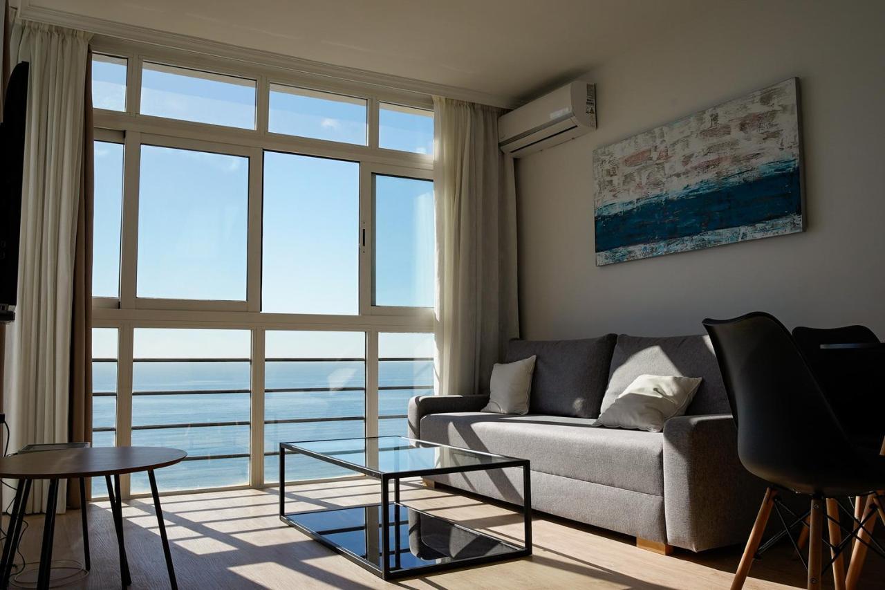 Beachfront Apartment มาลากา ภายนอก รูปภาพ